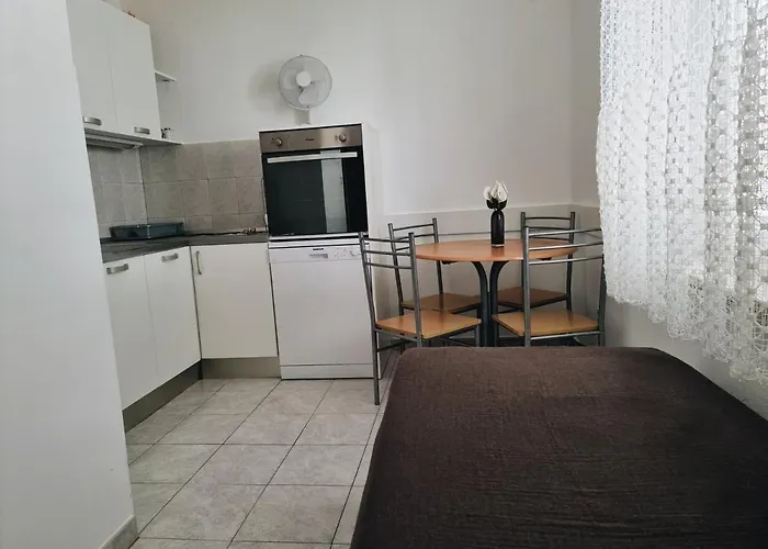 Fani * Podstrana